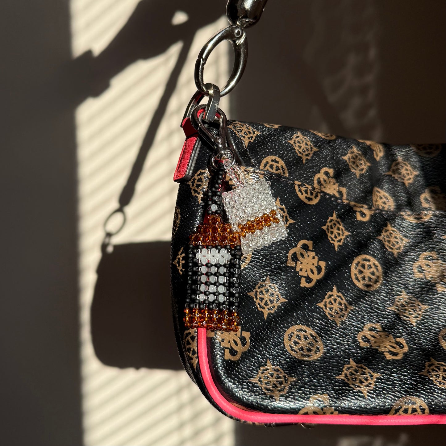 Keychain Whisky & Glass (Glassy)