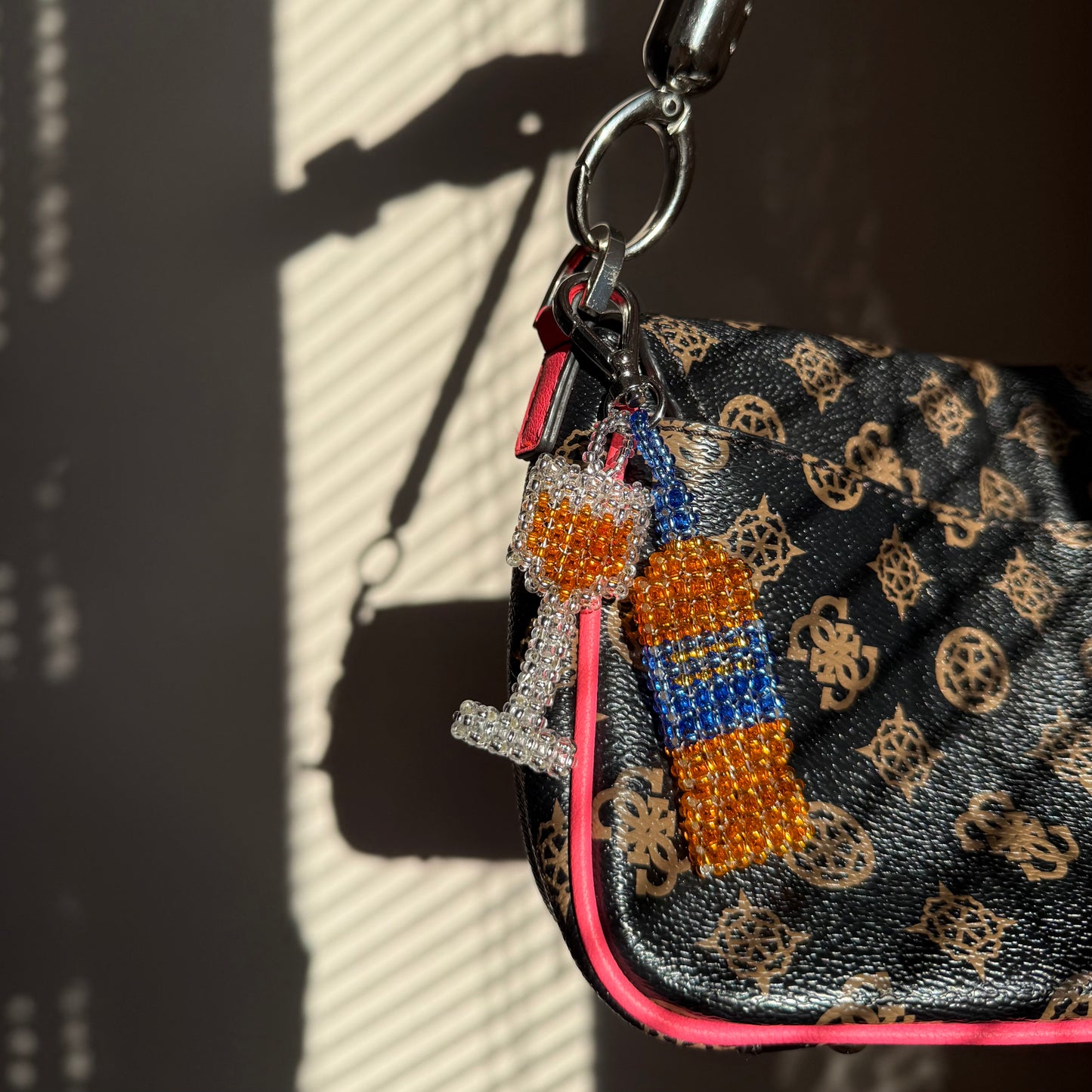 Keychain Aperitif & Glass (Sparkly)