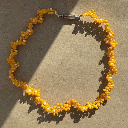 Bright Flowers Thread Necklace