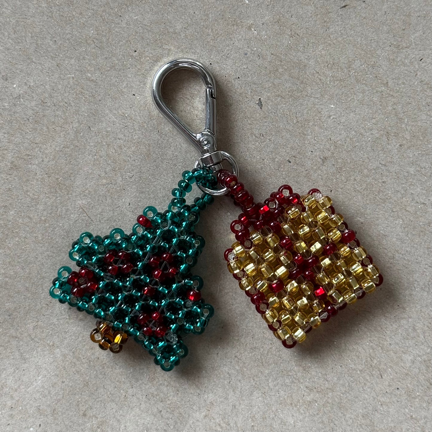 Keychain Christmas Tree & Gift